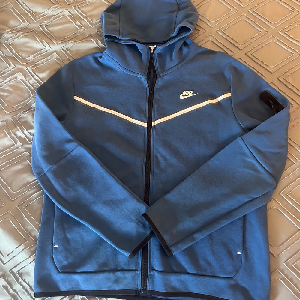 Nike Men's Tech Performance Jacket in Blue and White